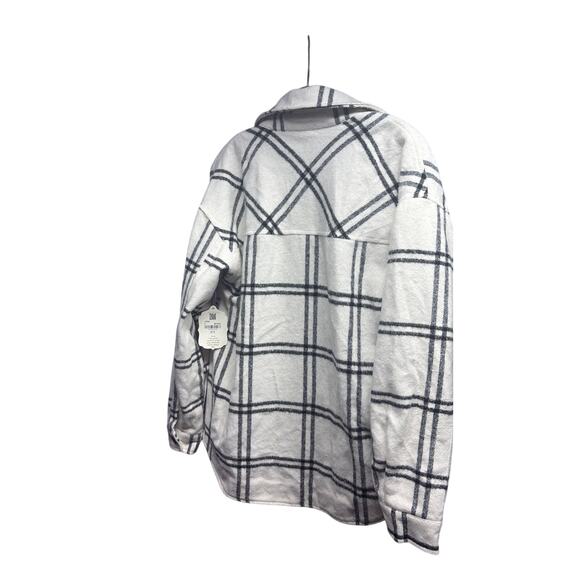 Altar'd state black & white shacket nwt - Picture 4 of 4